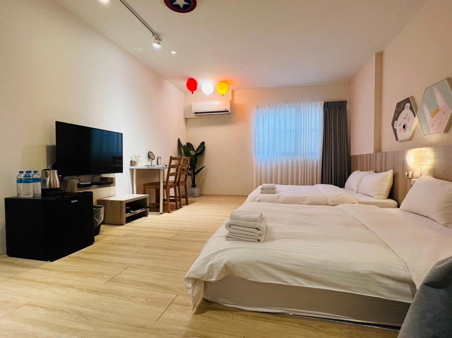 Canal Walk Inn Tainan Extérieur photo