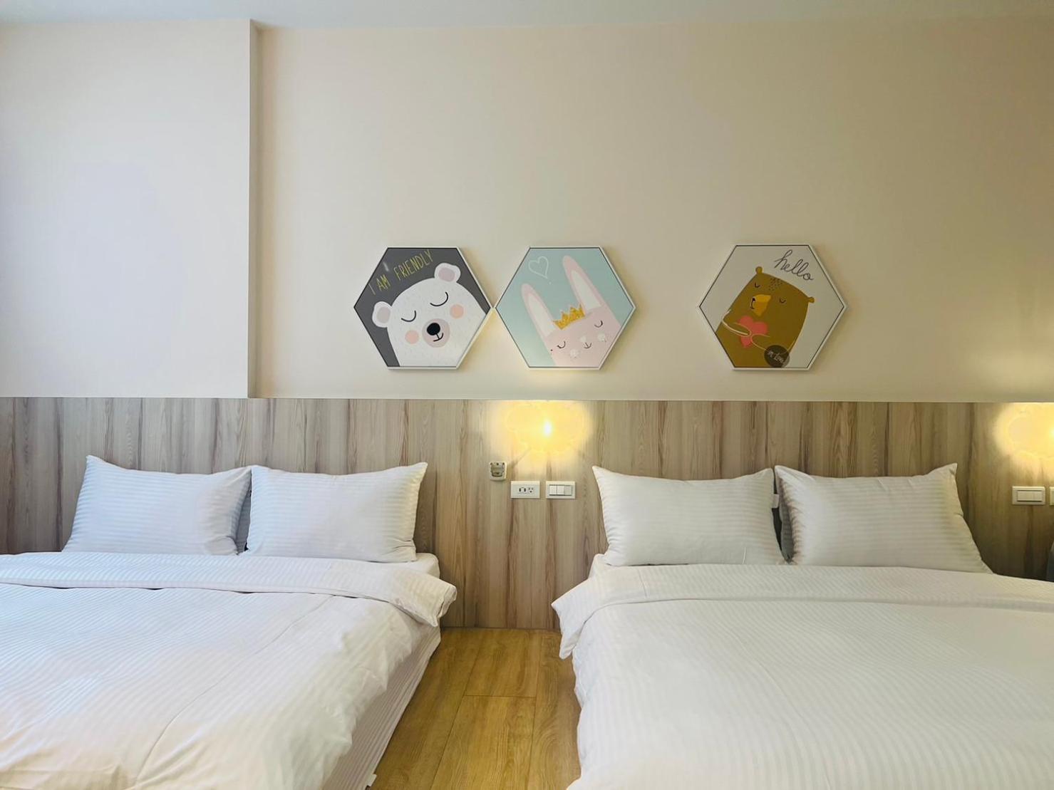 Canal Walk Inn Tainan Extérieur photo