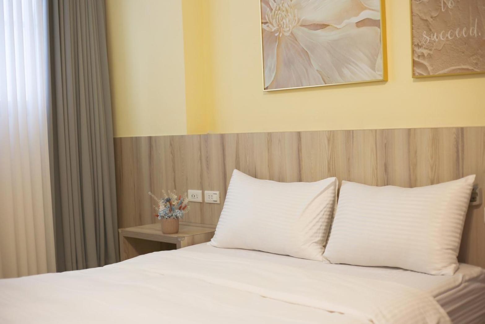 Canal Walk Inn Tainan Extérieur photo