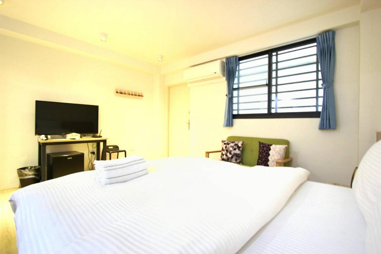 Canal Walk Inn Tainan Extérieur photo